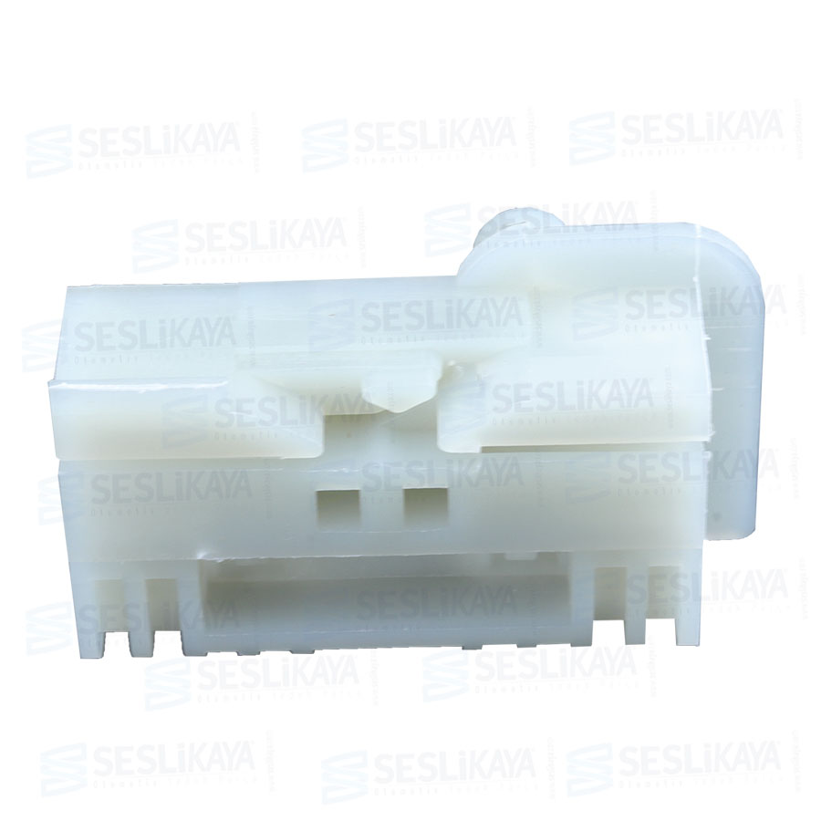 CAM KRİKO PLASTİĞİ ARKA SAĞ